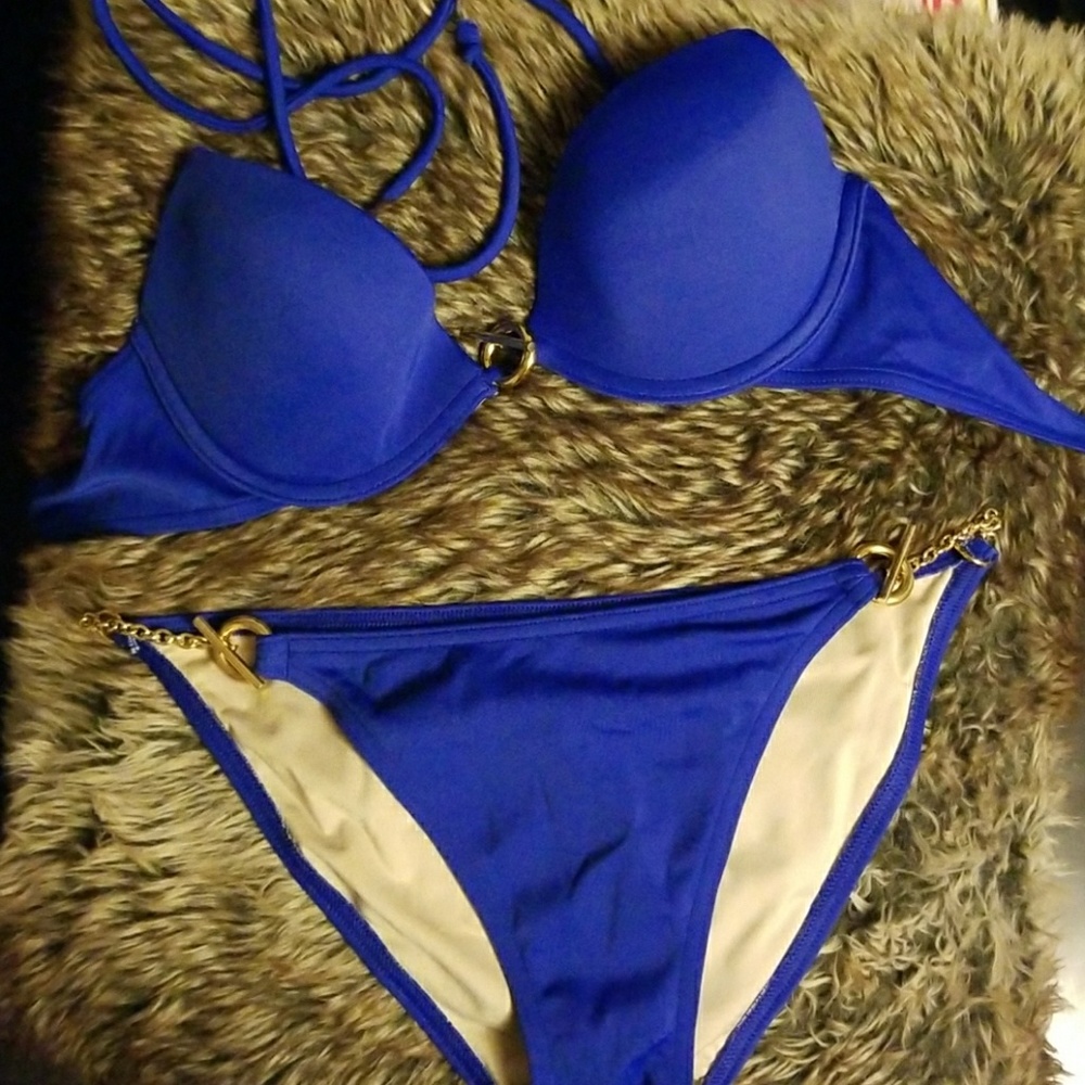 VS swim set 34B
